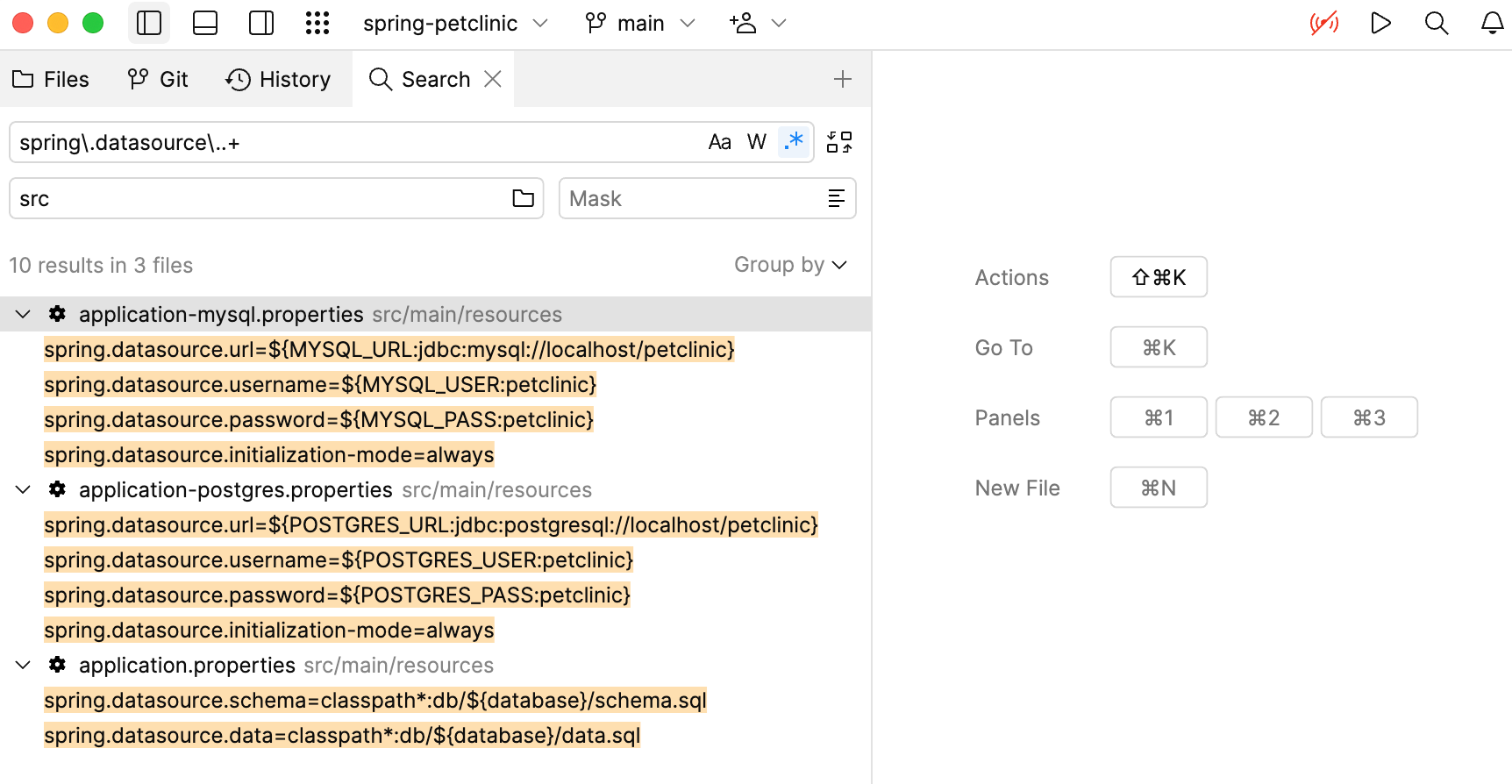 Full-text search using a dedicated panel Full-text search using a dedicated panel