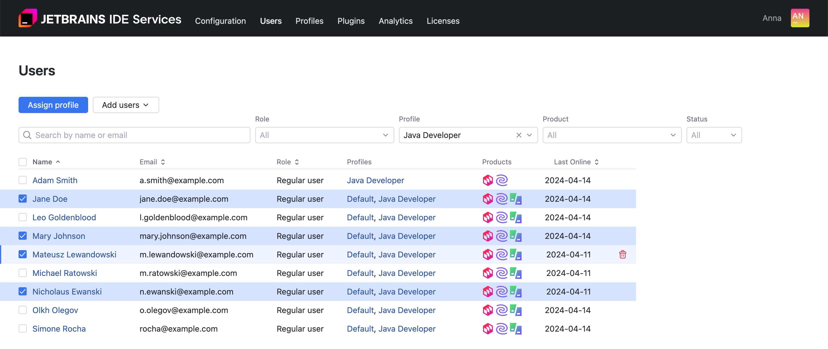 Assign a profile to several users from the Users page