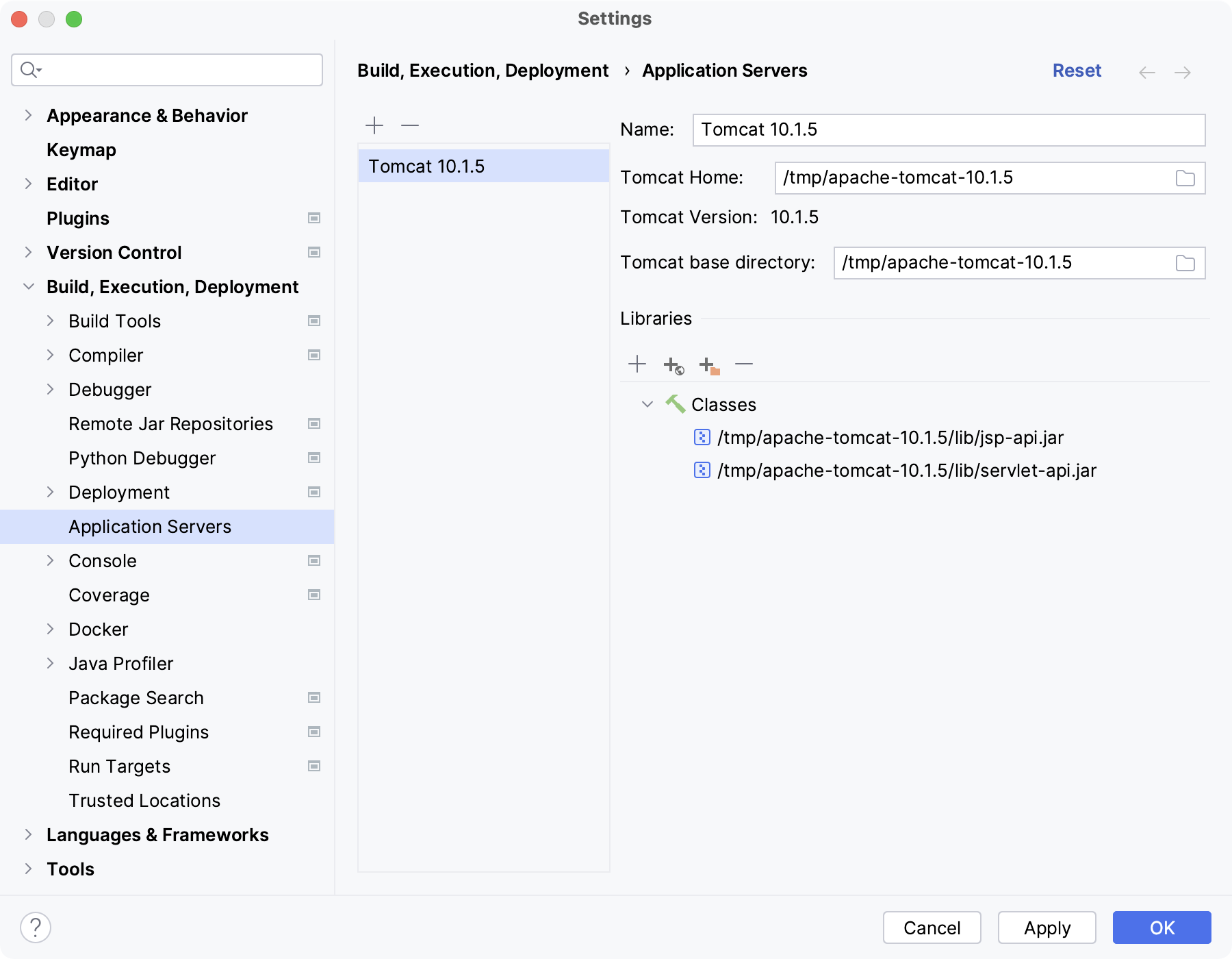 Tomcat application server configuration