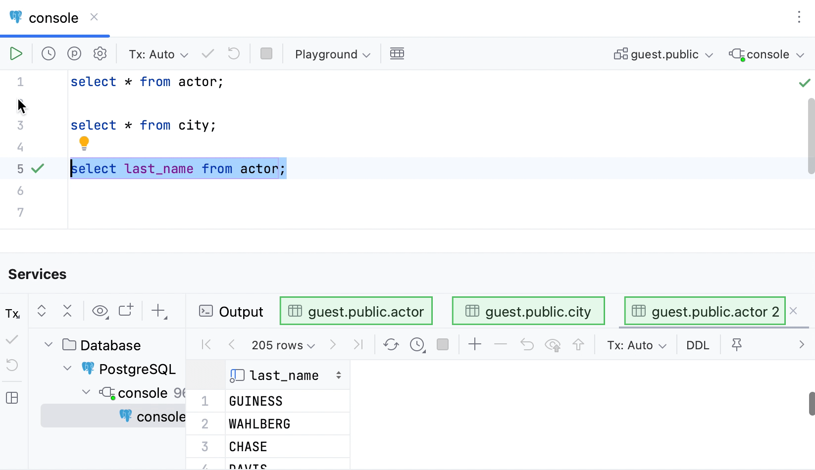 服务工具窗口选项卡中 SELECT 语句的结果