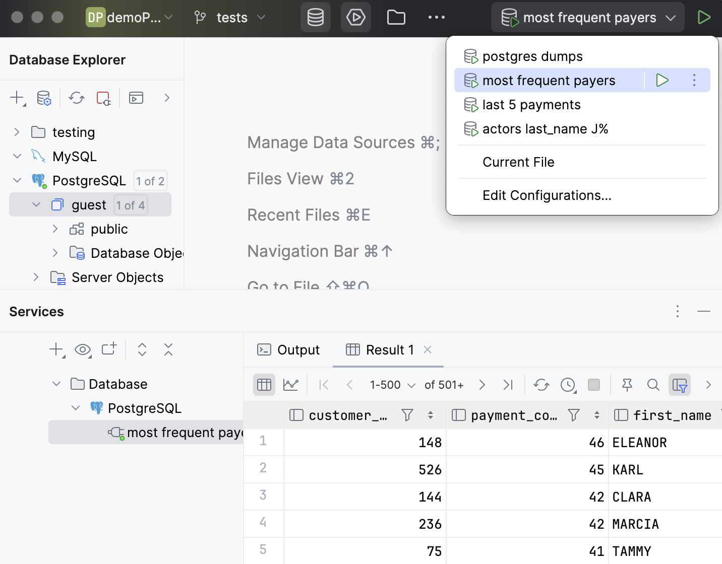 Storing a query in a run configuration