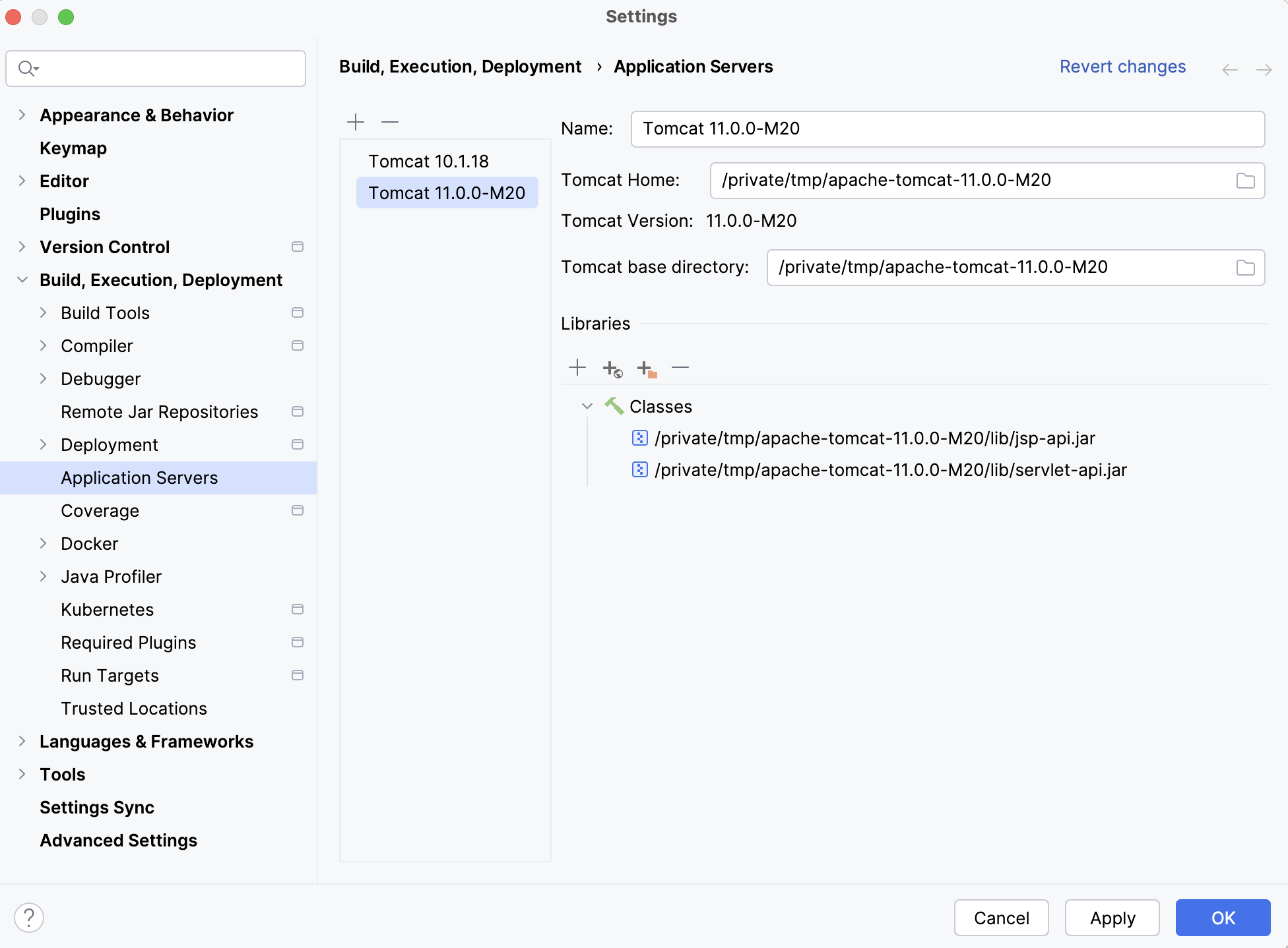 Tomcat application server configuration