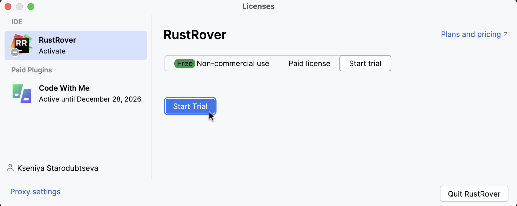 The Licenses dialog with the options to select whether to start a trial or activate RustRover