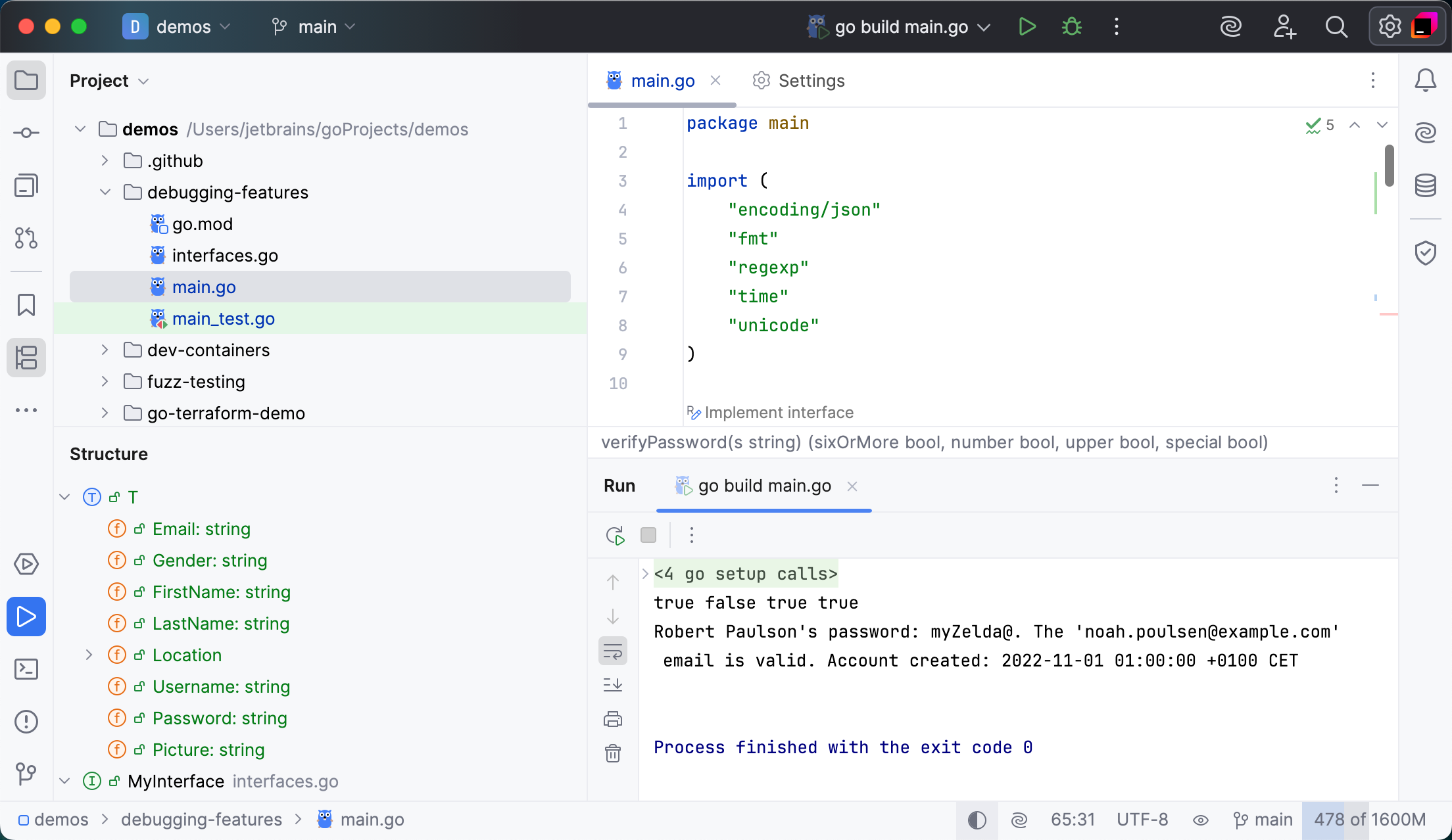 The Widescreen tool window layout option is enabled